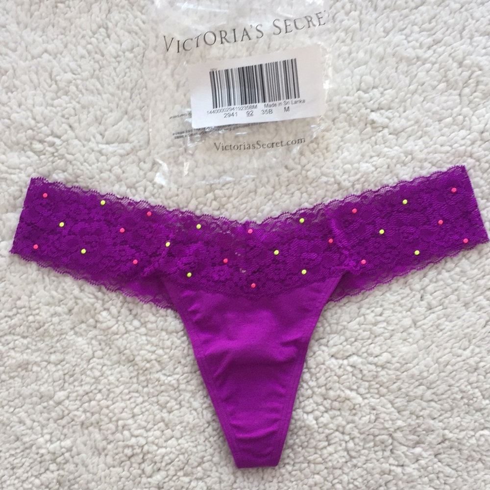New Victoria’s Secret PINK Thong Panty